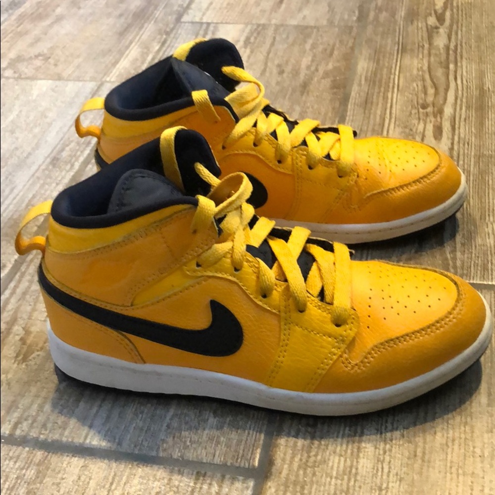 Authentic Nike Air Jordan 1